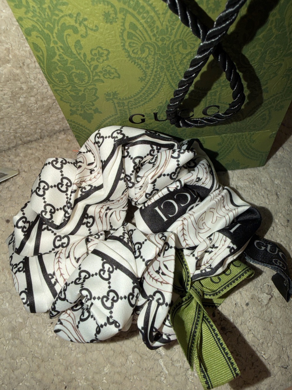 Fashion  White & Black Logo Silk Scrunchie